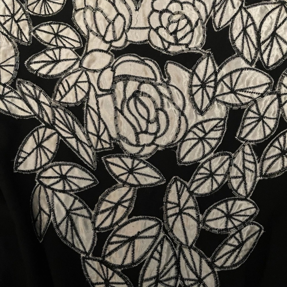 Forever 21 Y2K Boho Top Embroidered Black & White Drop Shoulder Sz M - Picture 7 of 10